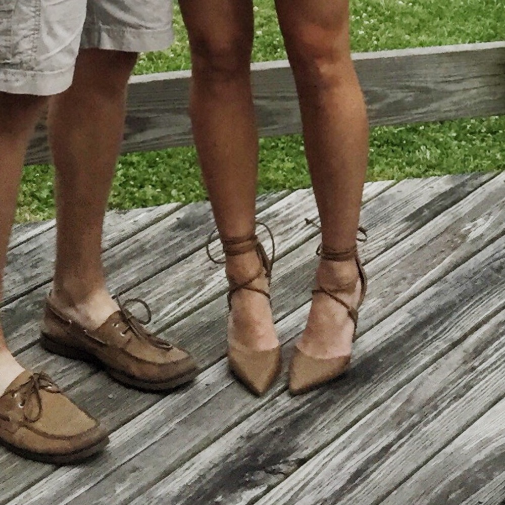 Tie-Up Heels
